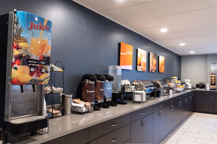 Breakfast area