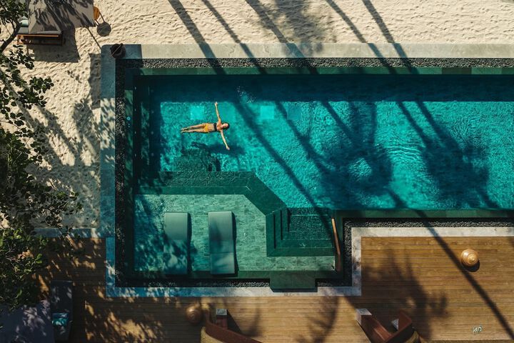 Pool 73 of 161