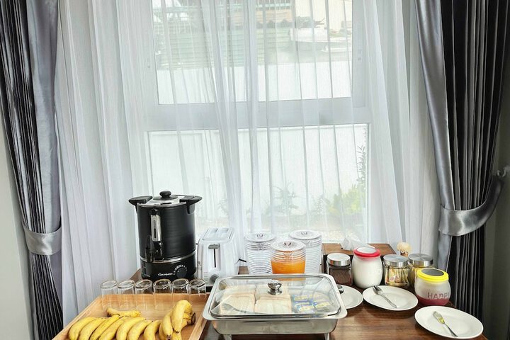 Breakfast/Coffee Service 43 of 47