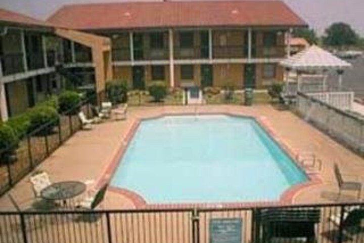 Pool 5 of 6