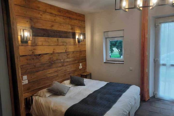 Room 9 of 24