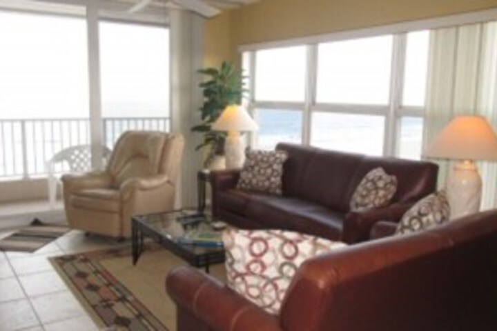 Room 14 of 25
