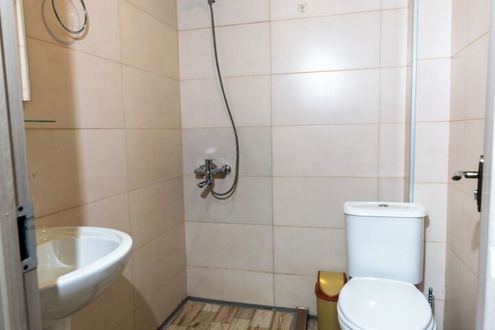 Room 15 of 15