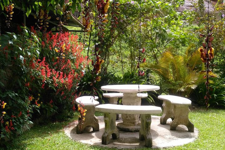 Hotel Entry