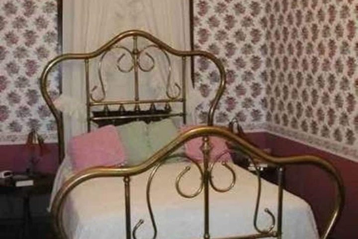 Room 170 of 240