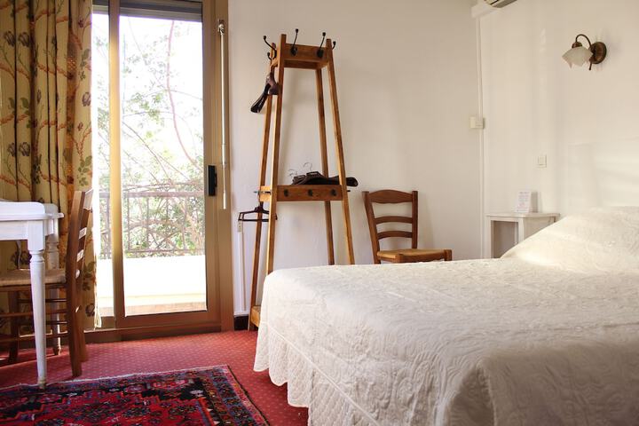 Room 7 of 41