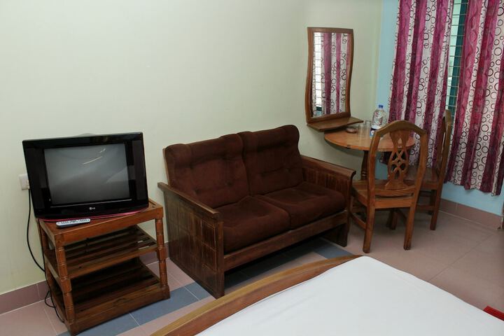 Room 12 of 26