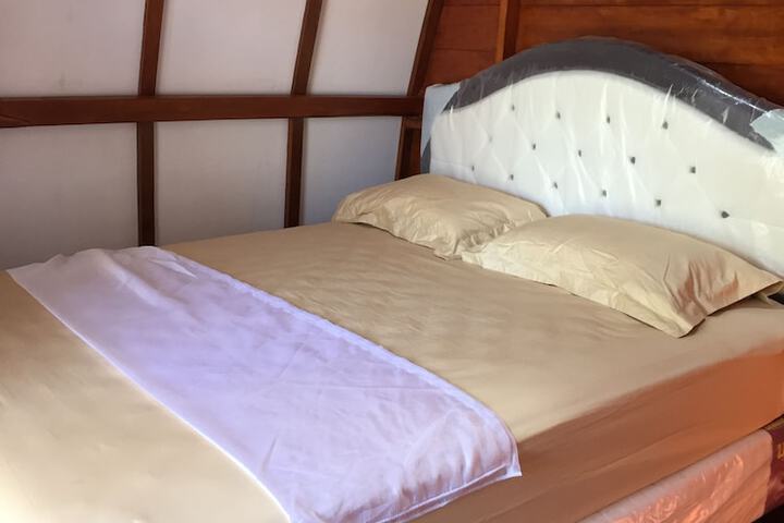 Room 3 of 30
