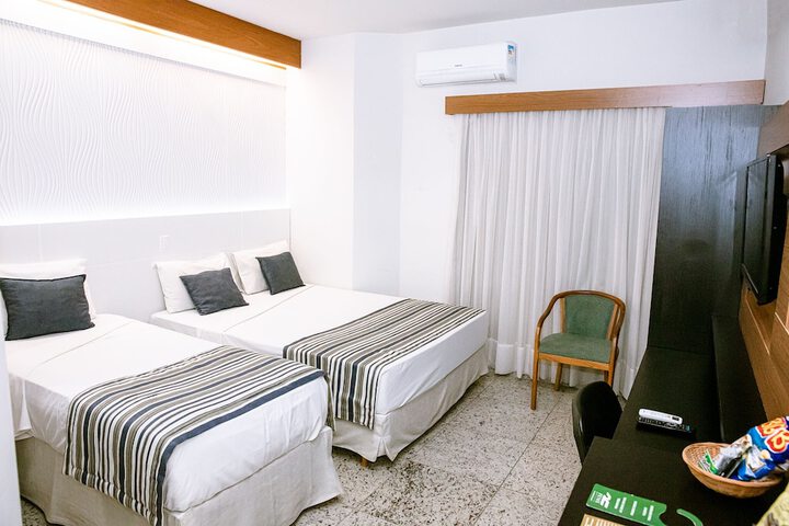 Room 4 of 42