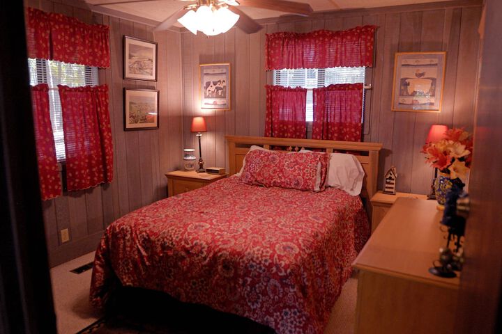 Room 167 of 400