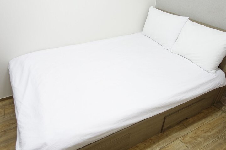 Room 9 of 29