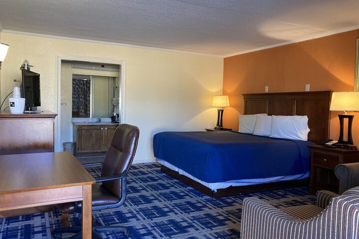 Standard | King Bed (2 of 16)