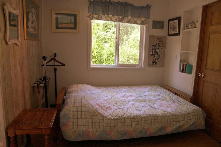 Room 4 of 36