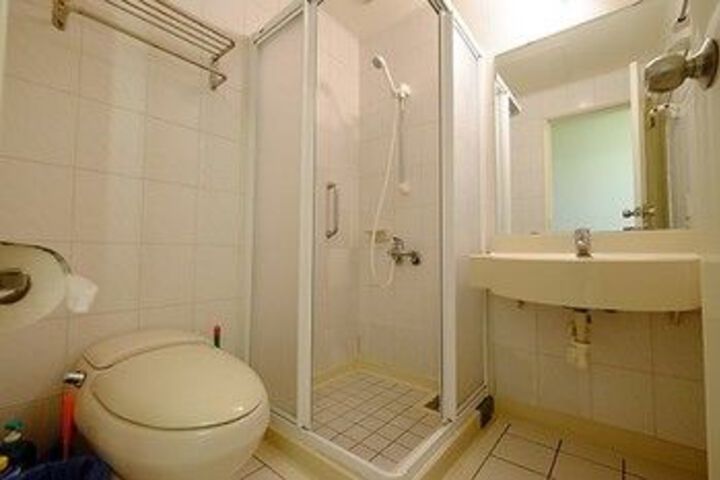 Room 2 of 14