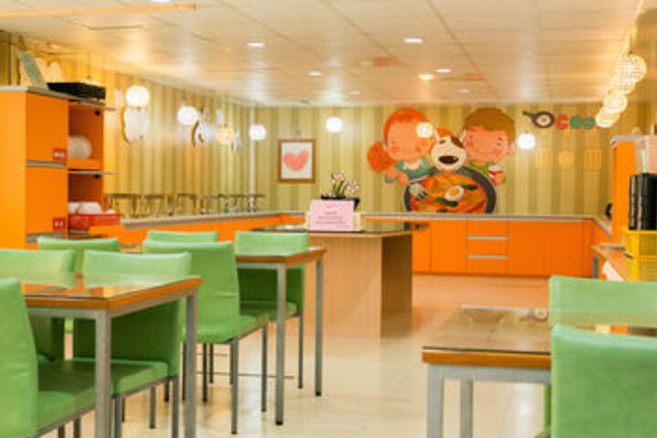 Dining 56 of 63