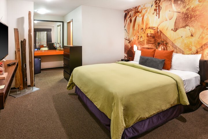 Room 19 of 40