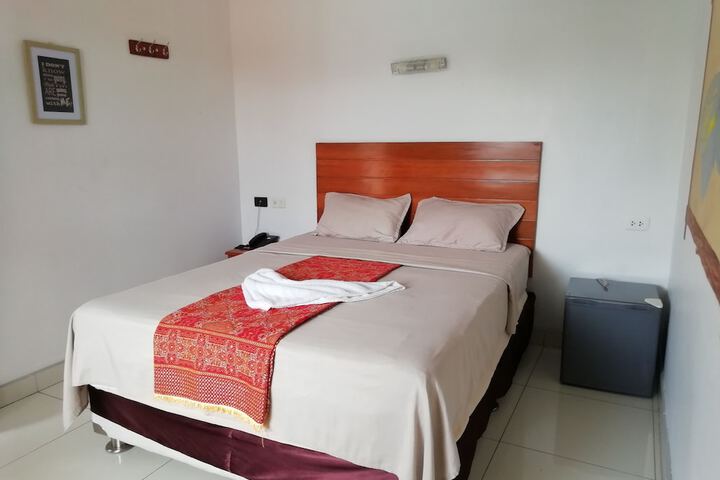 Room 16 of 36