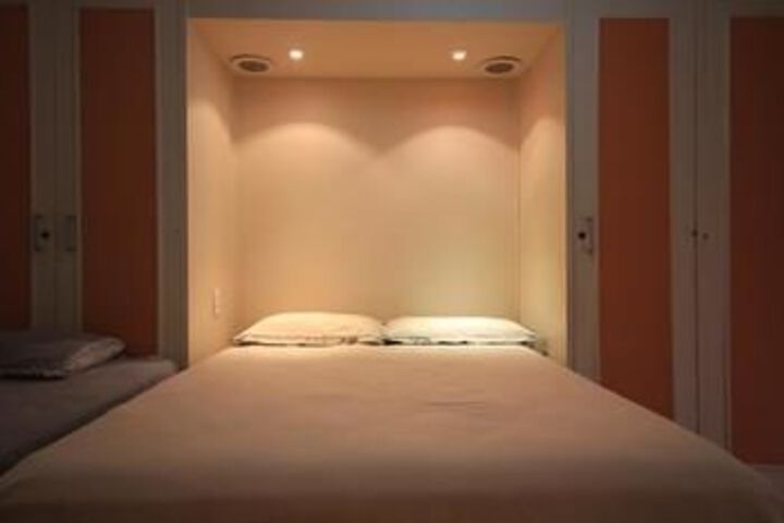 Room 14 of 34