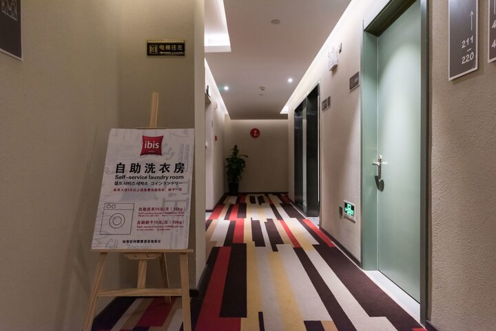 Room 59 of 86