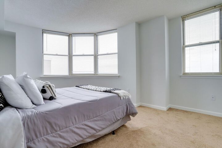 Room 153 of 195