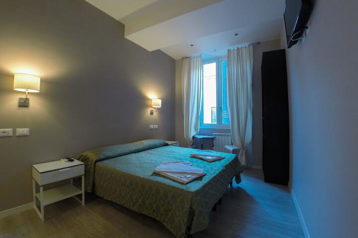 Room 3 of 17