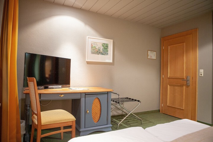 Room 48 of 91