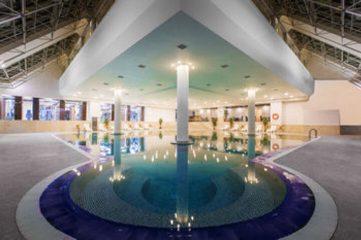 Pool 37 of 51
