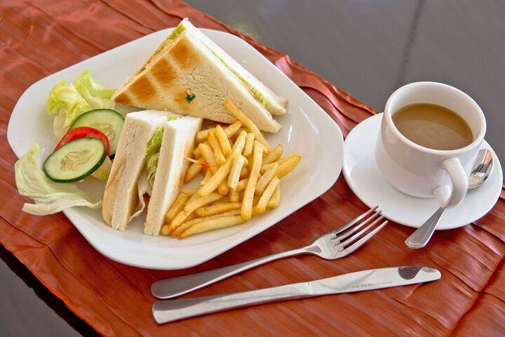Breakfast/Coffee Service 33 of 40