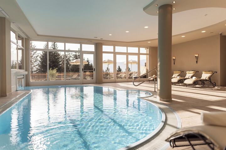 Pool 44 of 64