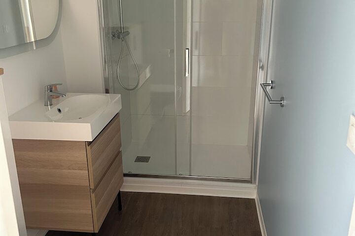 Room 16 of 25