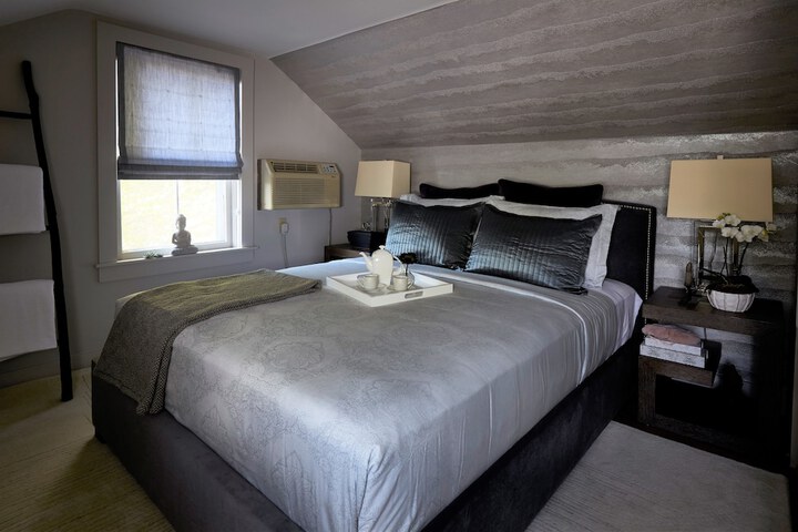 Room 22 of 72