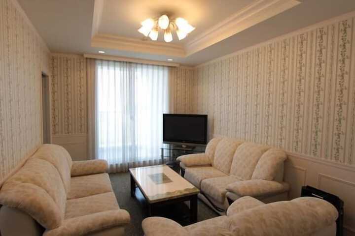 Room 6 of 59