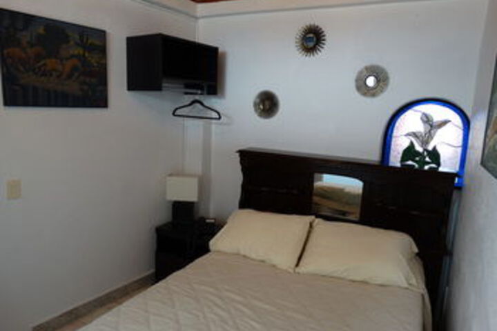 Room 22 of 46