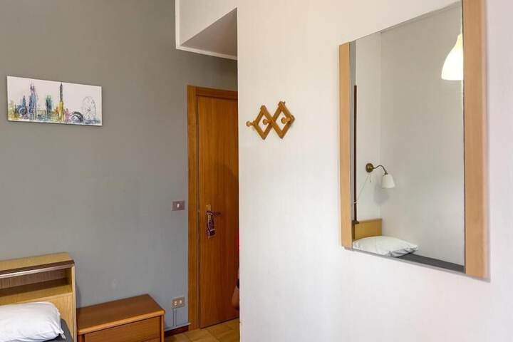 Room 19 of 41