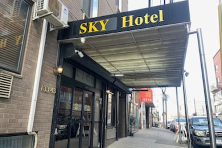 Hotel 52 of 60