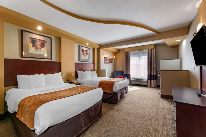1 King Bed Suite (10 of 23)