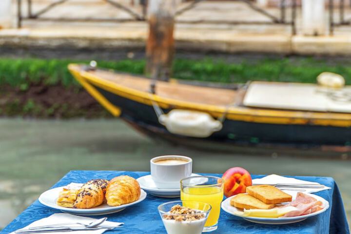 Breakfast/Coffee Service 57 of 73