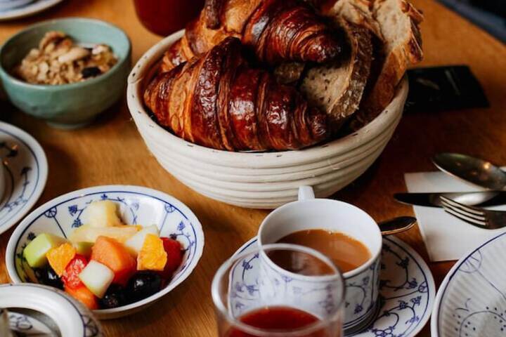 Breakfast/Coffee Service 63 of 81