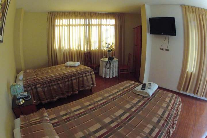 Room 9 of 22