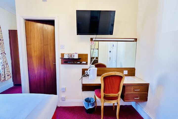 Room 12 of 45