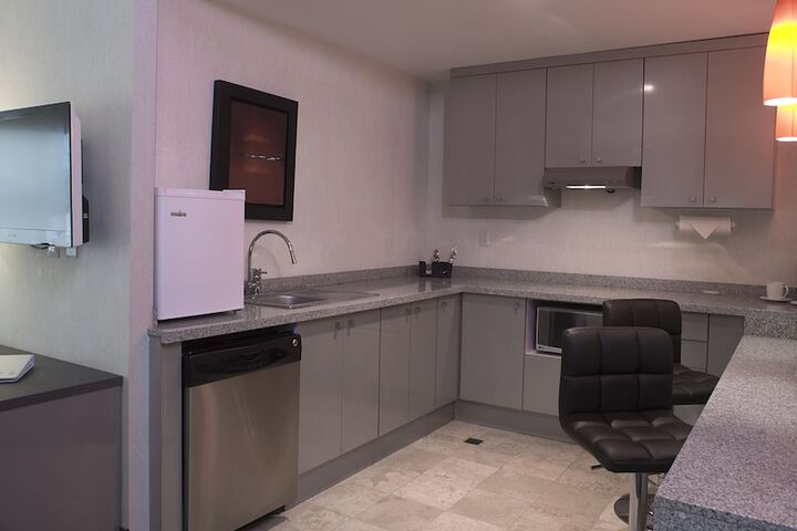 Room 42 of 64