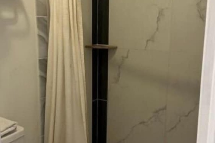Economy Double Room (4 of 4)