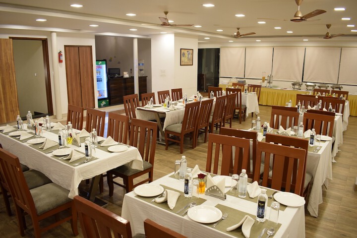 Dining 59 of 91