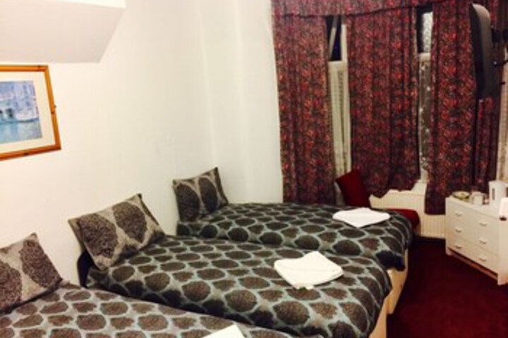 Room 25 of 70
