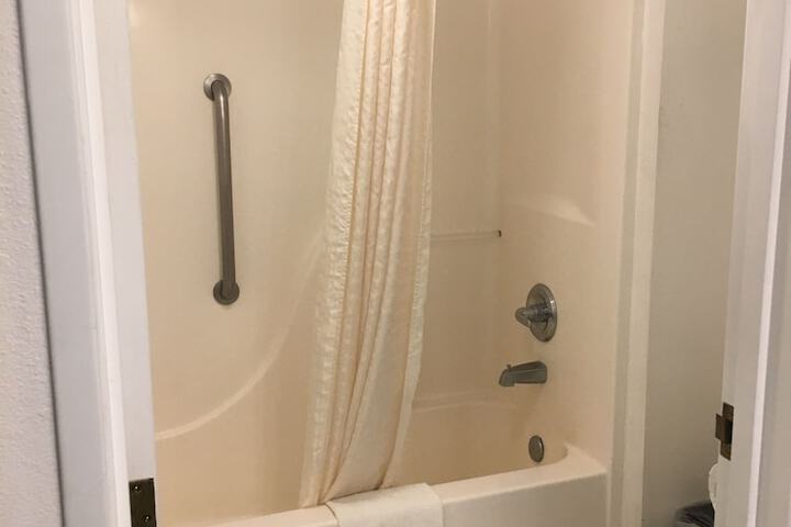 Room 26 of 41
