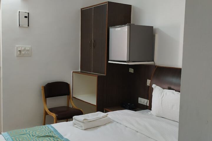 Room 19 of 42