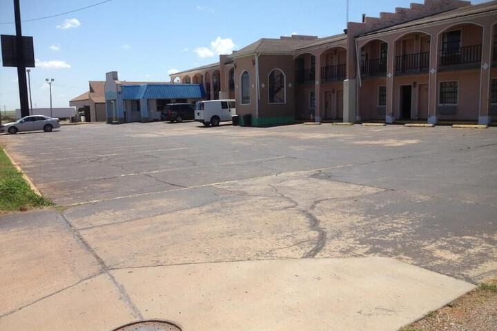 Property Grounds 41 of 43