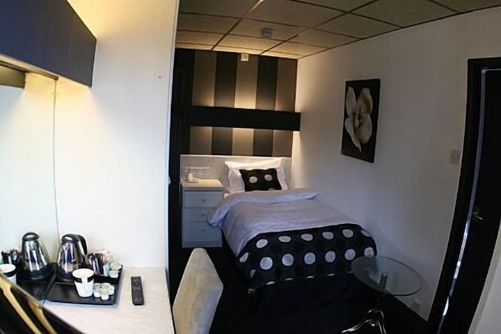 Room 11 of 59