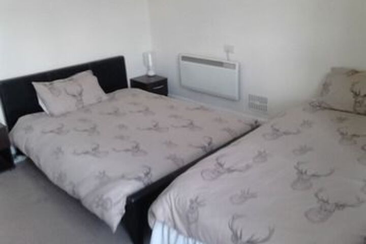 Room 10 of 13