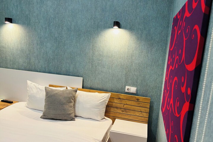 Room 54 of 96